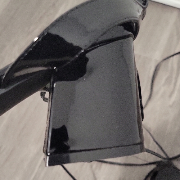 Wild Diva Black Heeled Sandals with Furry Straps - Picture 4 of 5